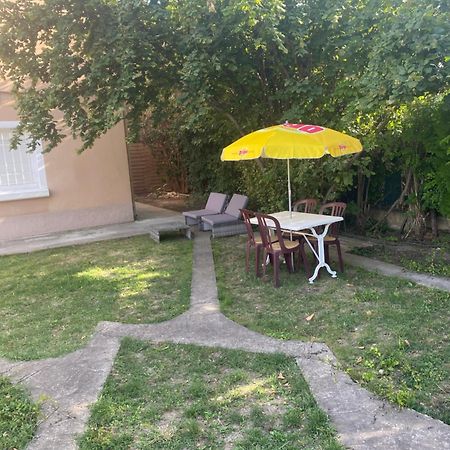 Spa Jardin Prive T3 Independant Dans Villa Morieres-les-Avignon Extérieur photo